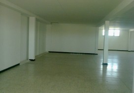 A LOUER LOCAL 1500 M2 2E ETAGE CHARGUIA