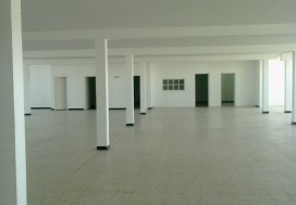 A LOUER LOCAL 1500 M2 2E ETAGE CHARGUIA