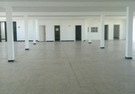 A LOUER LOCAL 1500 M2 2E ETAGE CHARGUIA