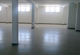 A LOUER LOCAL 1500 M2 2E ETAGE CHARGUIA