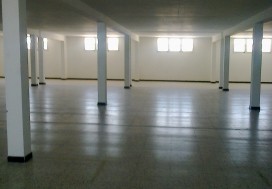 A LOUER LOCAL 1500 M2 2E ETAGE CHARGUIA