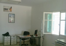 ALOUER LOCAL CHARP 1300 M2 MORNAGUI