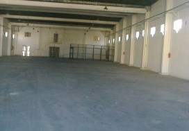 A LOUER DEPOT 1925 M2 BON EMPLACEMENT