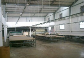 GRAND DEPOT 25000 M2 RTE DE MATEUR
