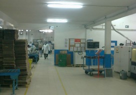A LOUER USINE A CHOUTRANA 2400 M2