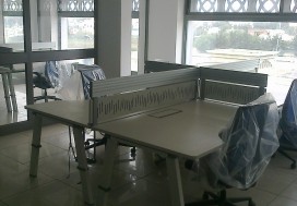 A LOUER BUREAUX 15 p H STAND LA SOUKRA