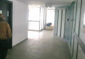 A LOUER BUREAUX 15 p H STAND LA SOUKRA
