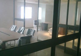 A LOUER BUREAUX 15 p H STAND LA SOUKRA