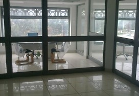A LOUER BUREAUX 15 p H STAND LA SOUKRA