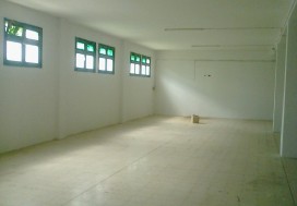 A LOUER LOCAL 1950 M2 CHARGUIA