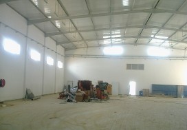 A LOUER LOCAL H STAND 1900 M2 MGHIRA