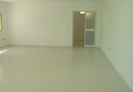 A LOUER LOCAL H STAND 1900 M2 MGHIRA