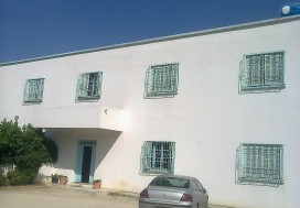 A LOUER USINE 1900M 2 K SAID