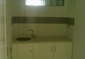 A LOUER IMMEUBLE 1500 M2 CHARGUIA