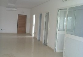 A LOUER IMMEUBLE 1500 M2 CHARGUIA