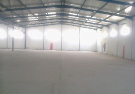 A LOUER LOCAL CHARPENTE 1800 M2
