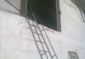 A LOUER DEPOT CHARP 6000 M2 B KASSAA