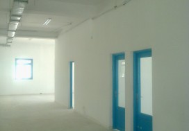 A LOUER LOCAL EN ETAGE 1000 M2 CHARGUIA