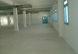 A LOUER LOCAL EN ETAGE 1000 M2 CHARGUIA