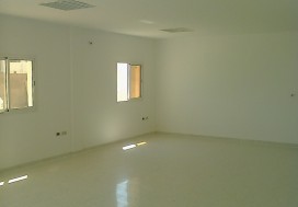 A LOUER LOCAL H STAND 1900 M2 MGHIRA